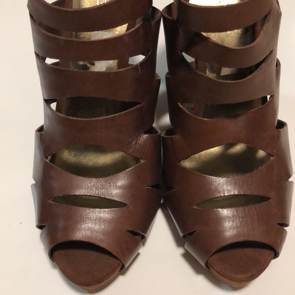 BCBGIRLS SANDALS NWOB